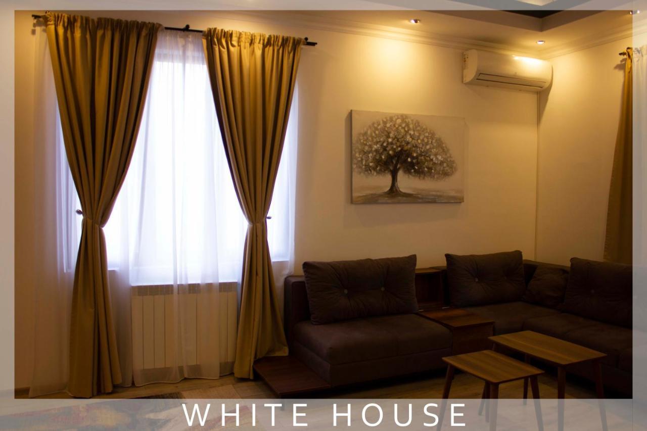 White House Villa Tbilisi Buitenkant foto