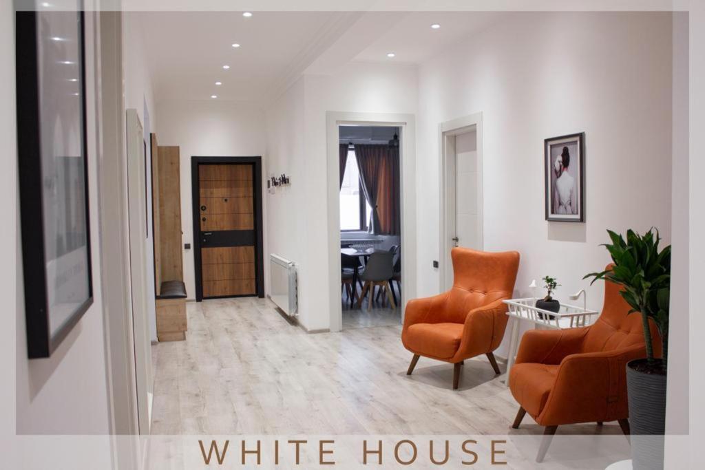 White House Villa Tbilisi Buitenkant foto