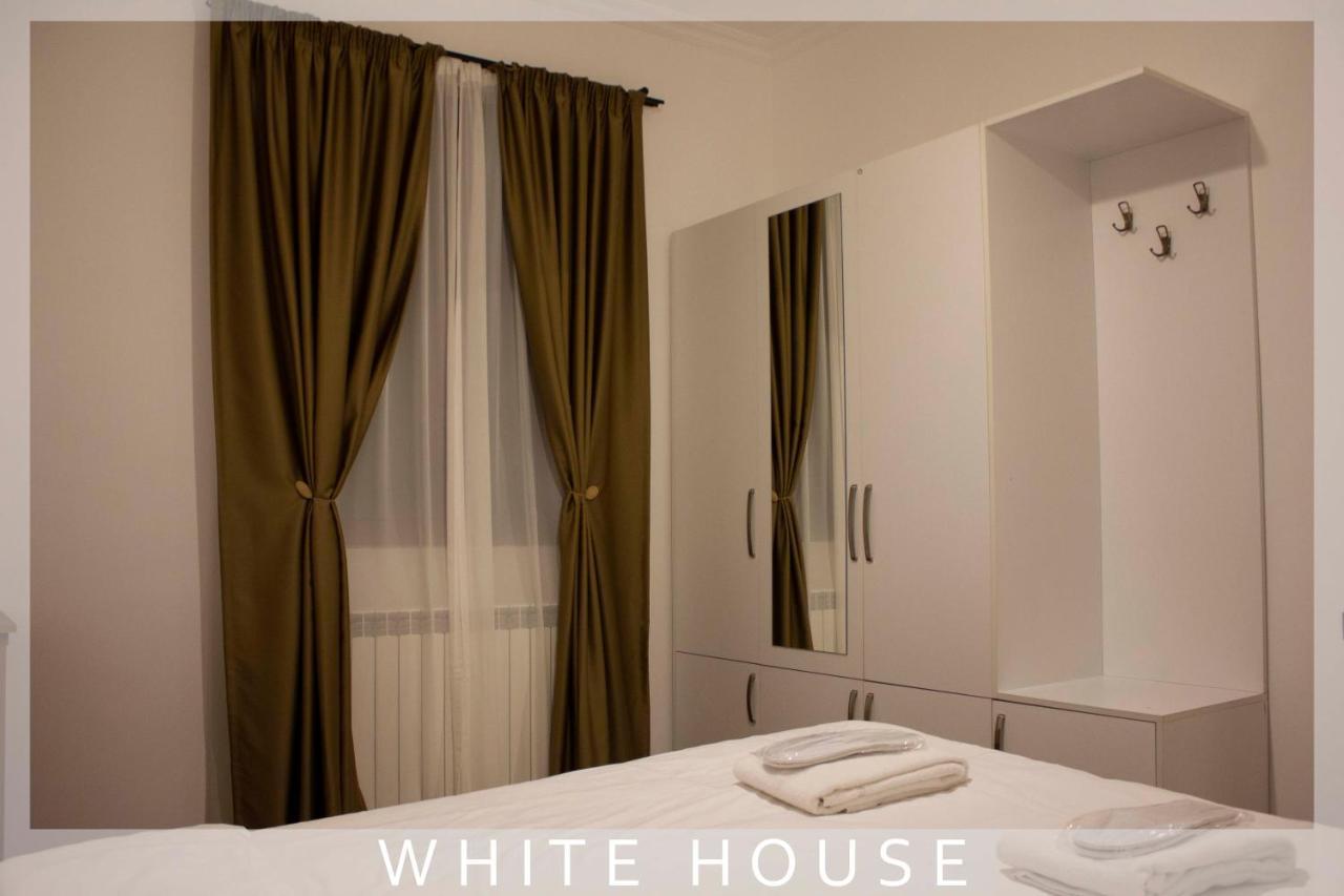 White House Villa Tbilisi Buitenkant foto
