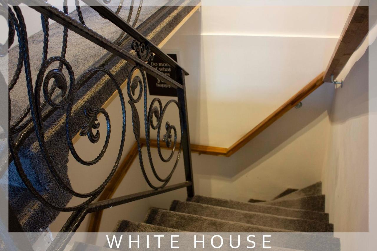 White House Villa Tbilisi Buitenkant foto