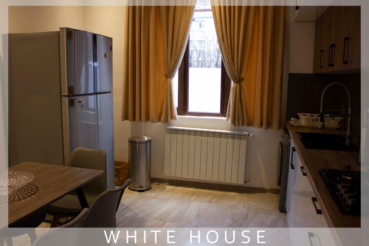 White House Villa Tbilisi Buitenkant foto