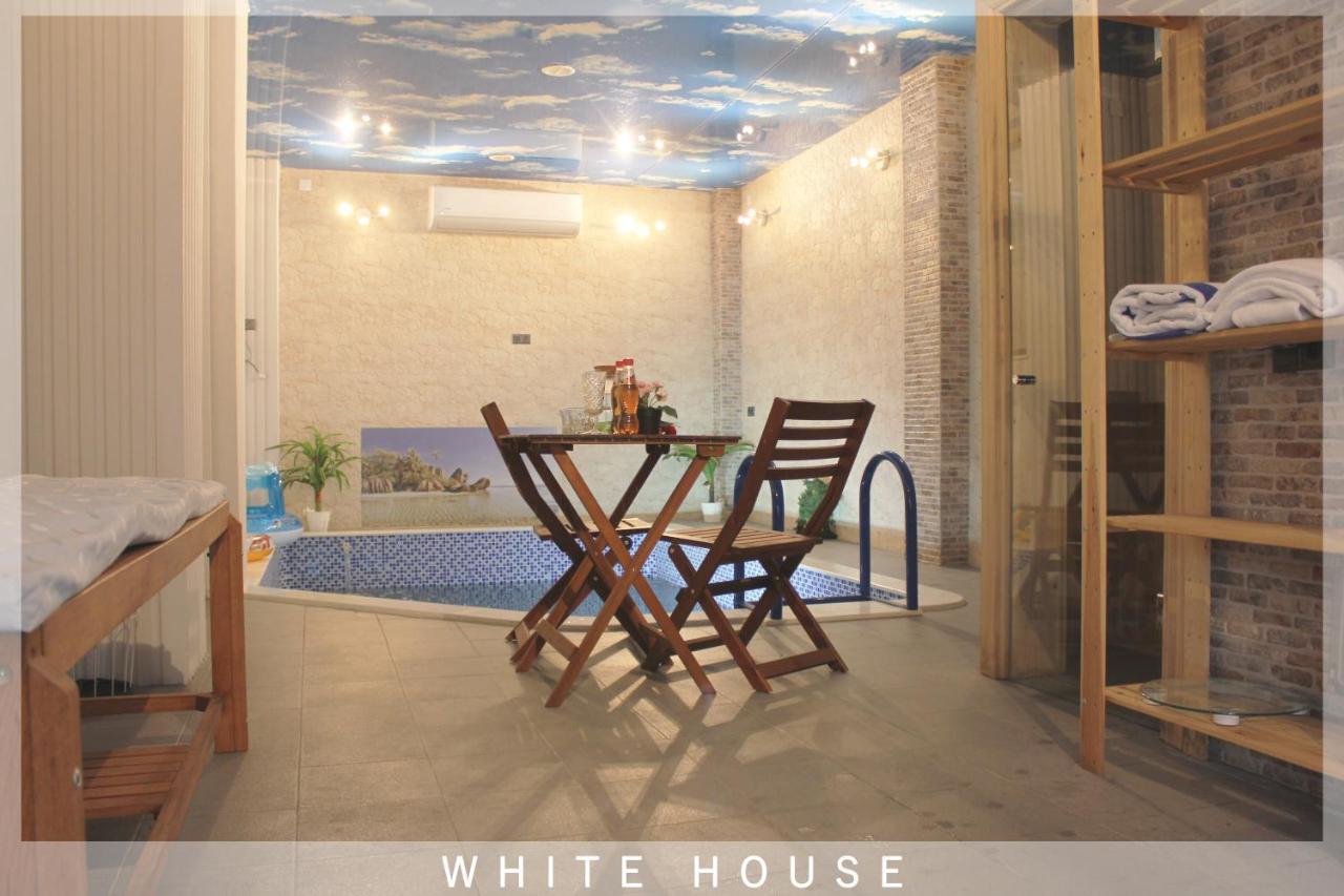 White House Villa Tbilisi Buitenkant foto