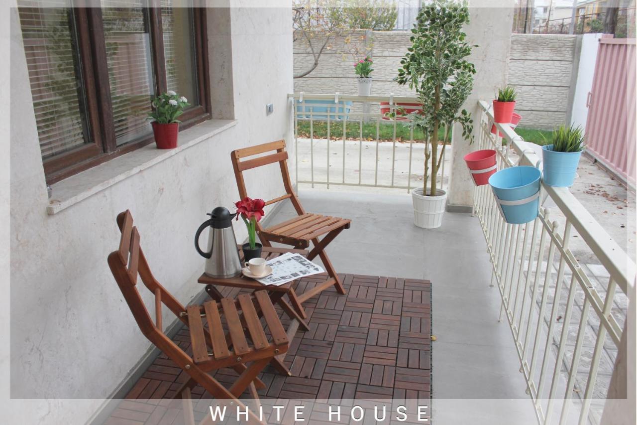 White House Villa Tbilisi Buitenkant foto