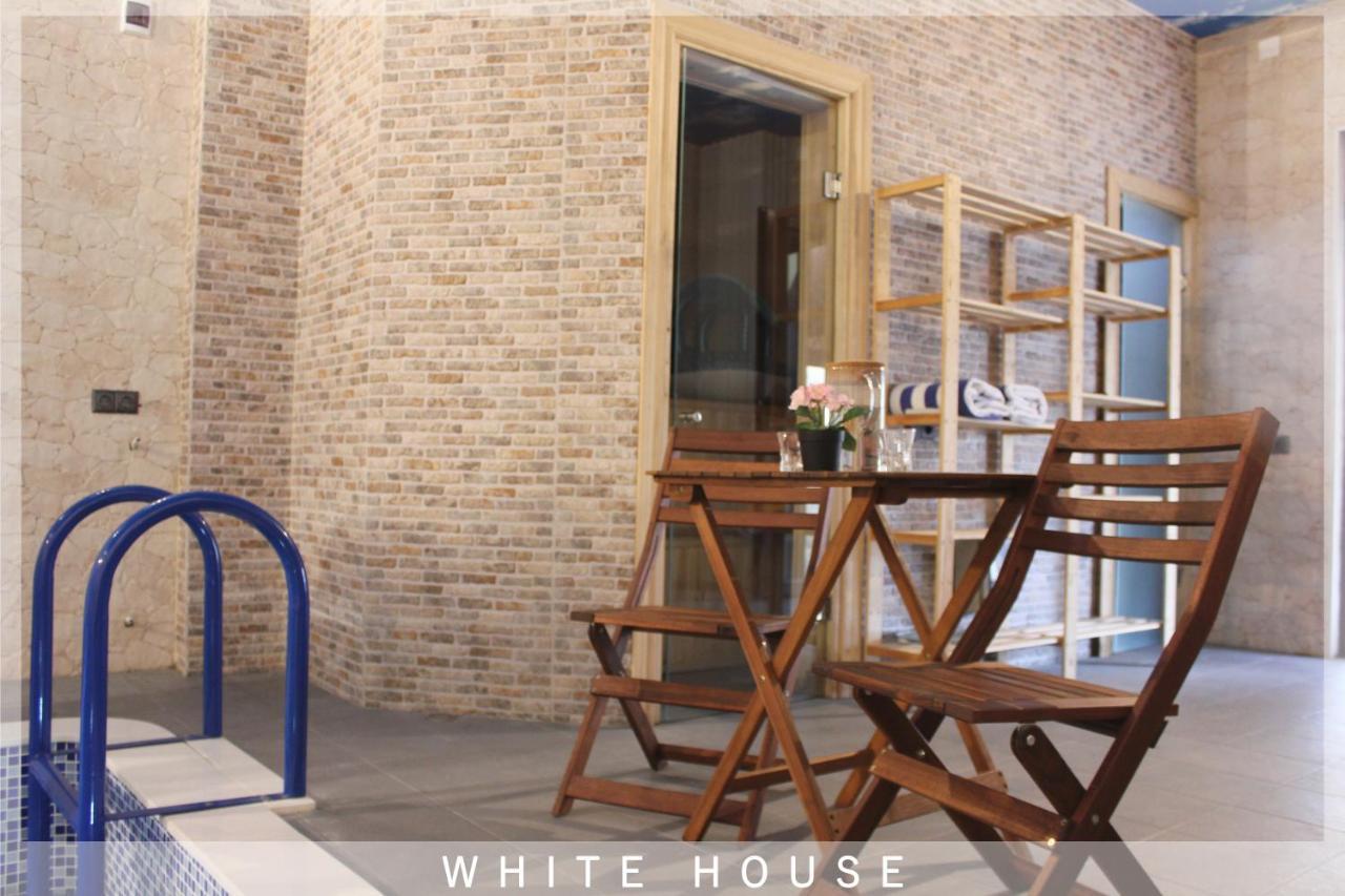 White House Villa Tbilisi Buitenkant foto