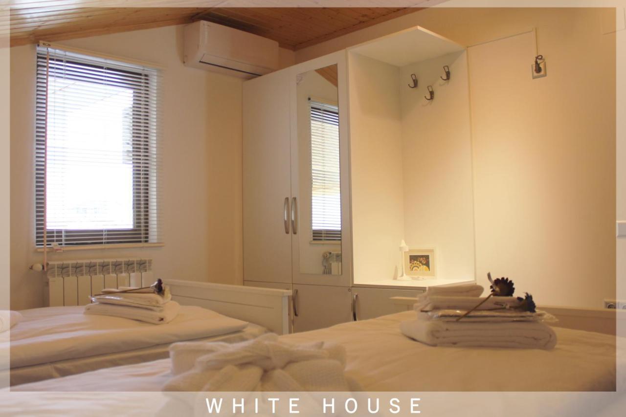 White House Villa Tbilisi Buitenkant foto