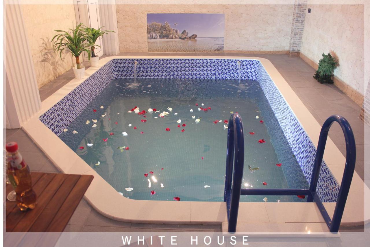 White House Villa Tbilisi Buitenkant foto