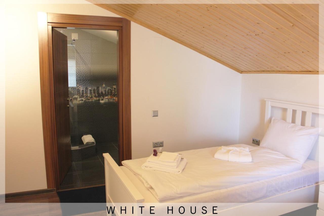 White House Villa Tbilisi Buitenkant foto